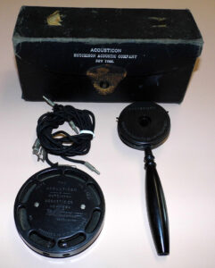 Oticon Hörgeräte - Das erste, von Oticon vertriebene Hörgerät, das Acousticon von General Acoustic Company